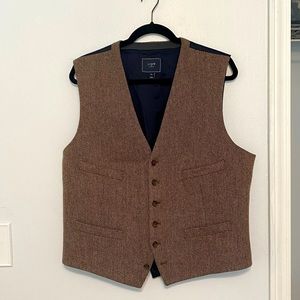 euc j.crew men’s vest🤎